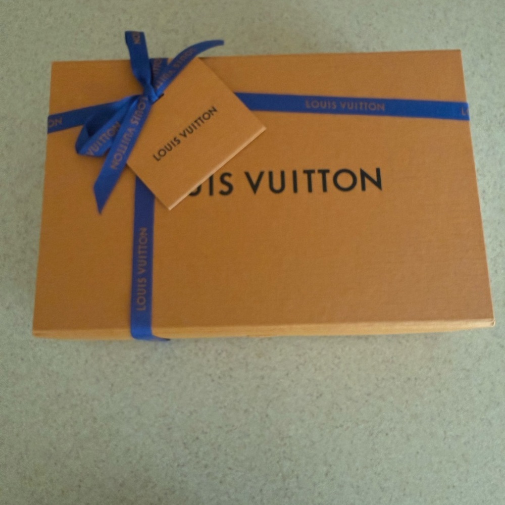LV x TM Pochette Accessoires - Picture 8 of 11